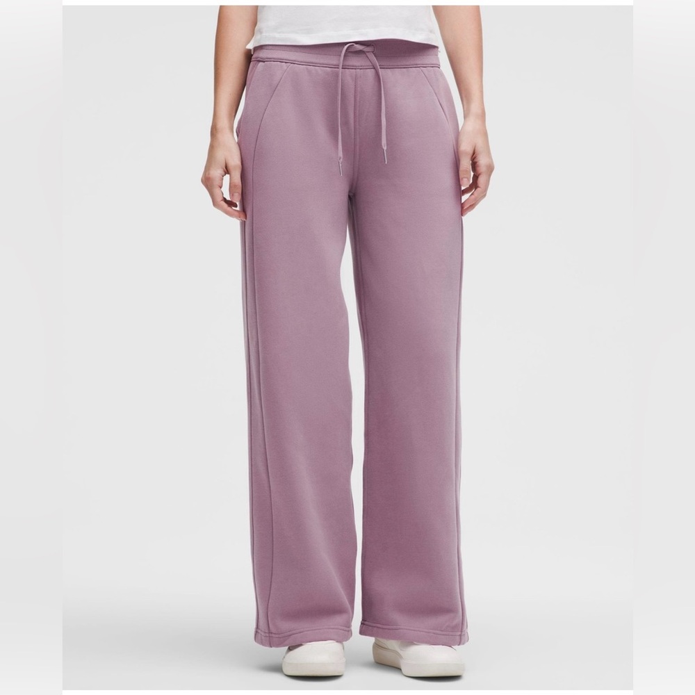 Lululemon Athletica Mauve Wide Leg Pants size XL in a hot pink